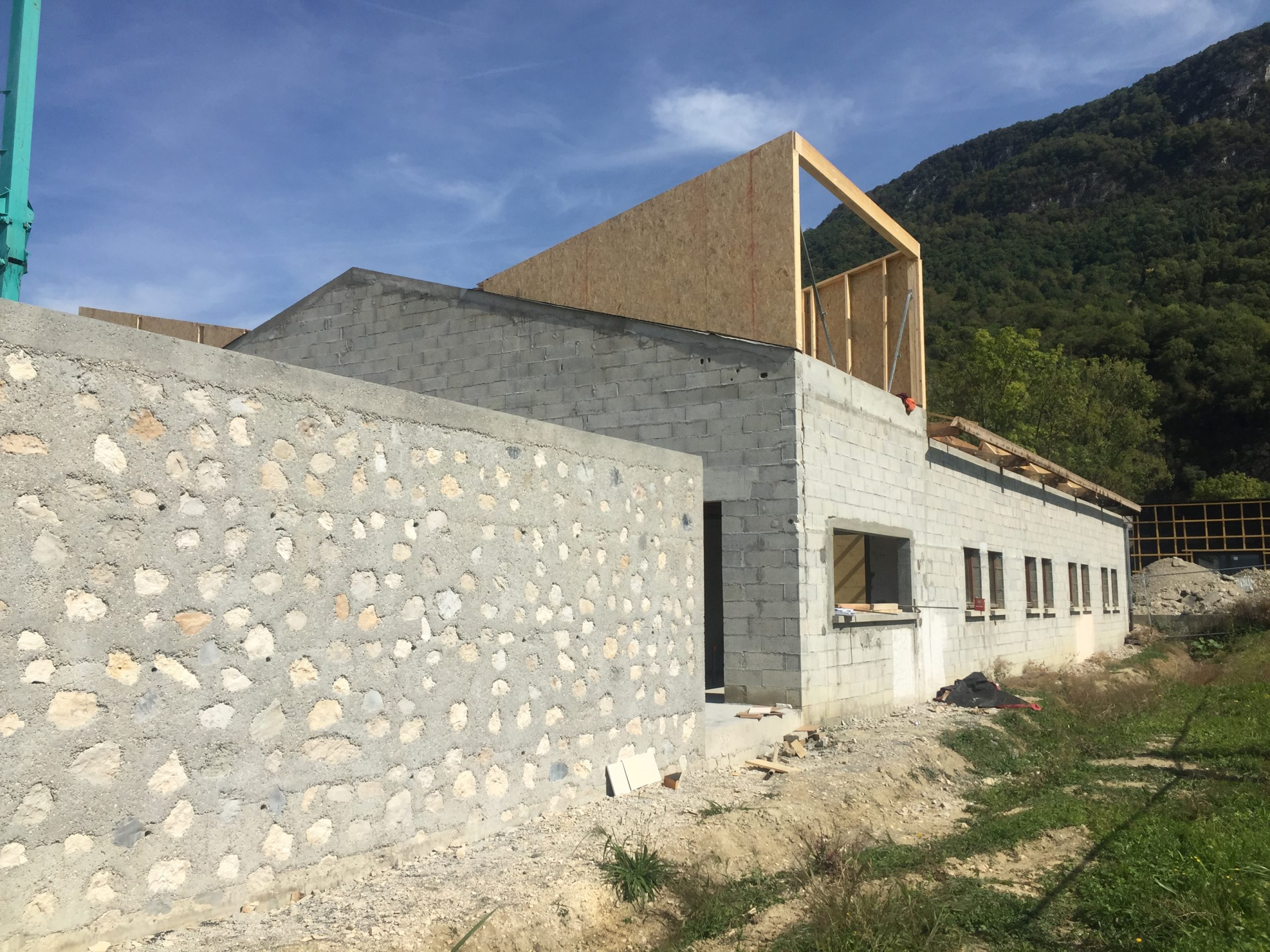 Restructuration/Extension local artisanal/locaux techniques - La Buisse (38) - 3